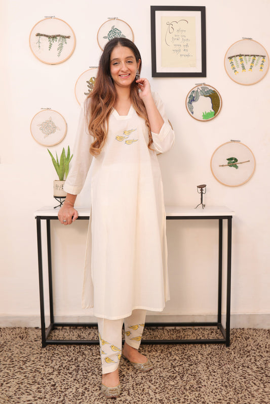Off White Trio bird embroidery kurta and salwar