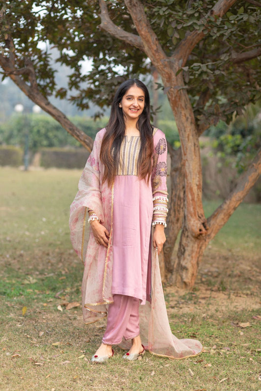 Lilac Heavy Sleeve Embroidery Suit with Dual Tone Dyed Organza Dupatta