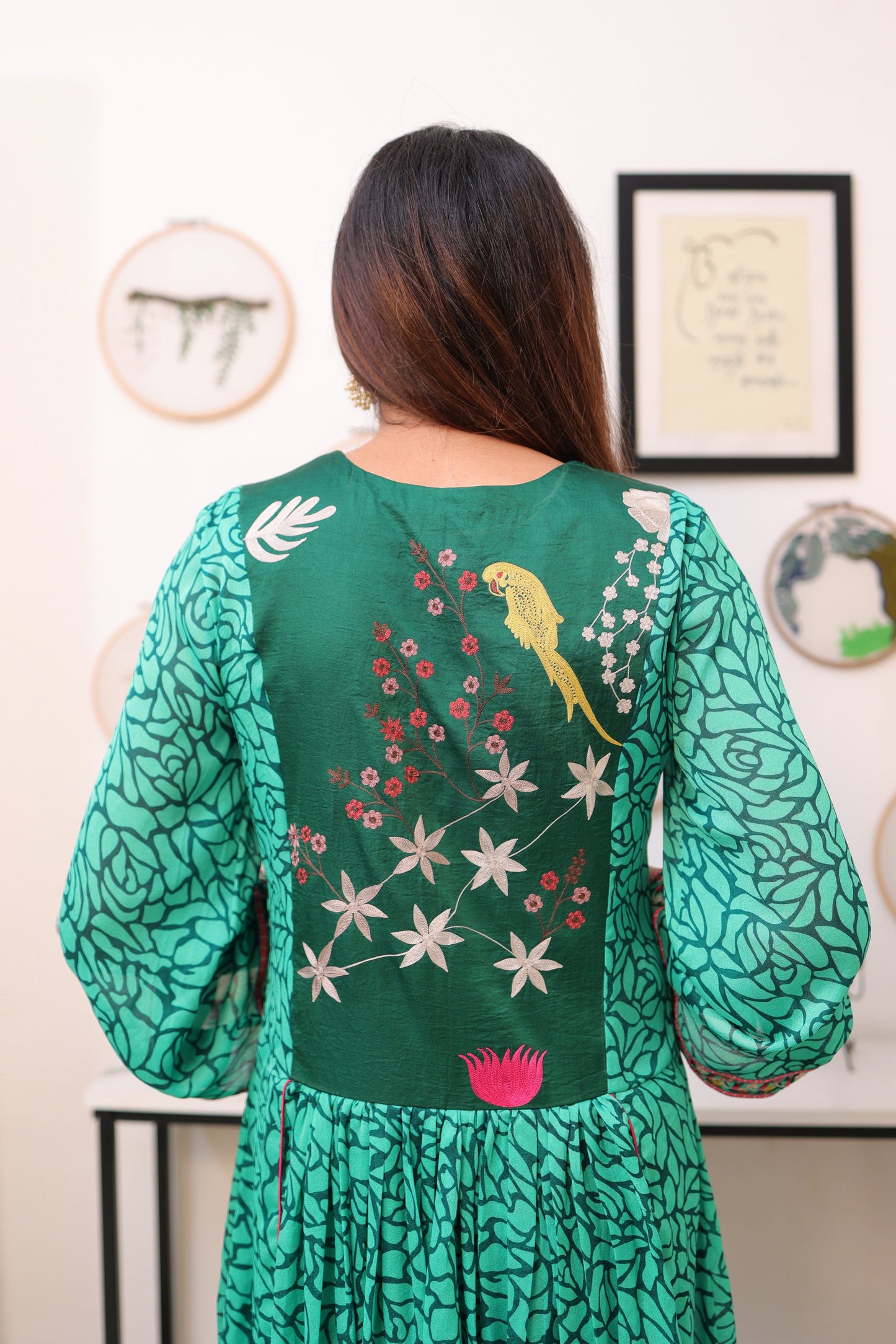 Green printed back embroidery outfit