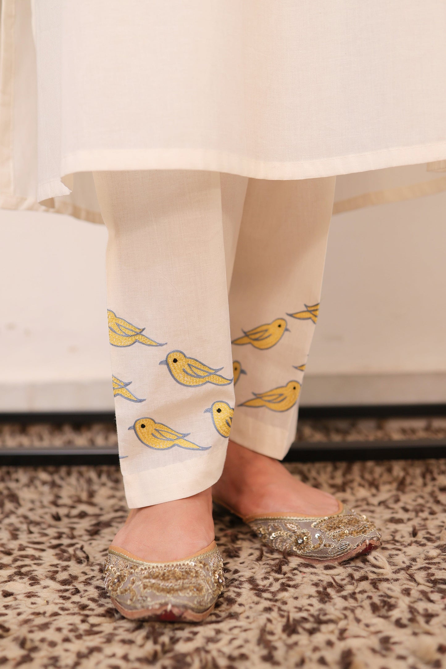 Off White Trio bird embroidery kurta and salwar