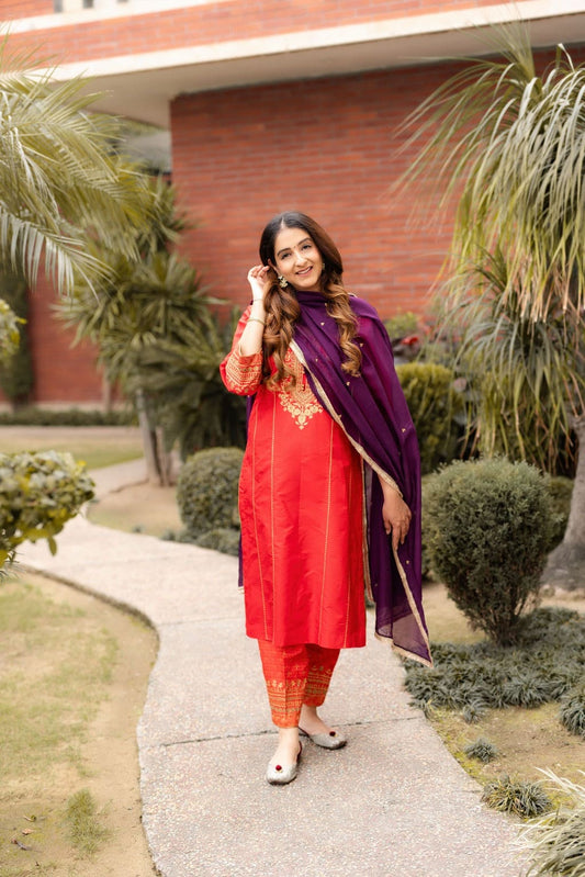 Suhi kurta with brocade salwar