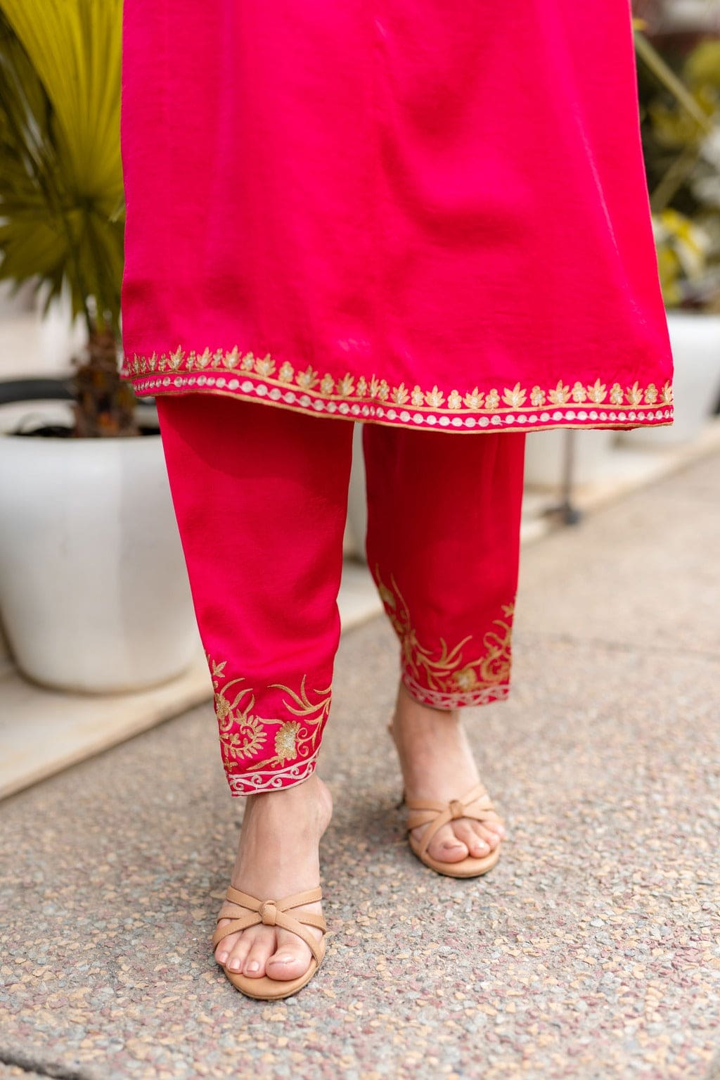 Fushia suit with zari lehriya dupatta