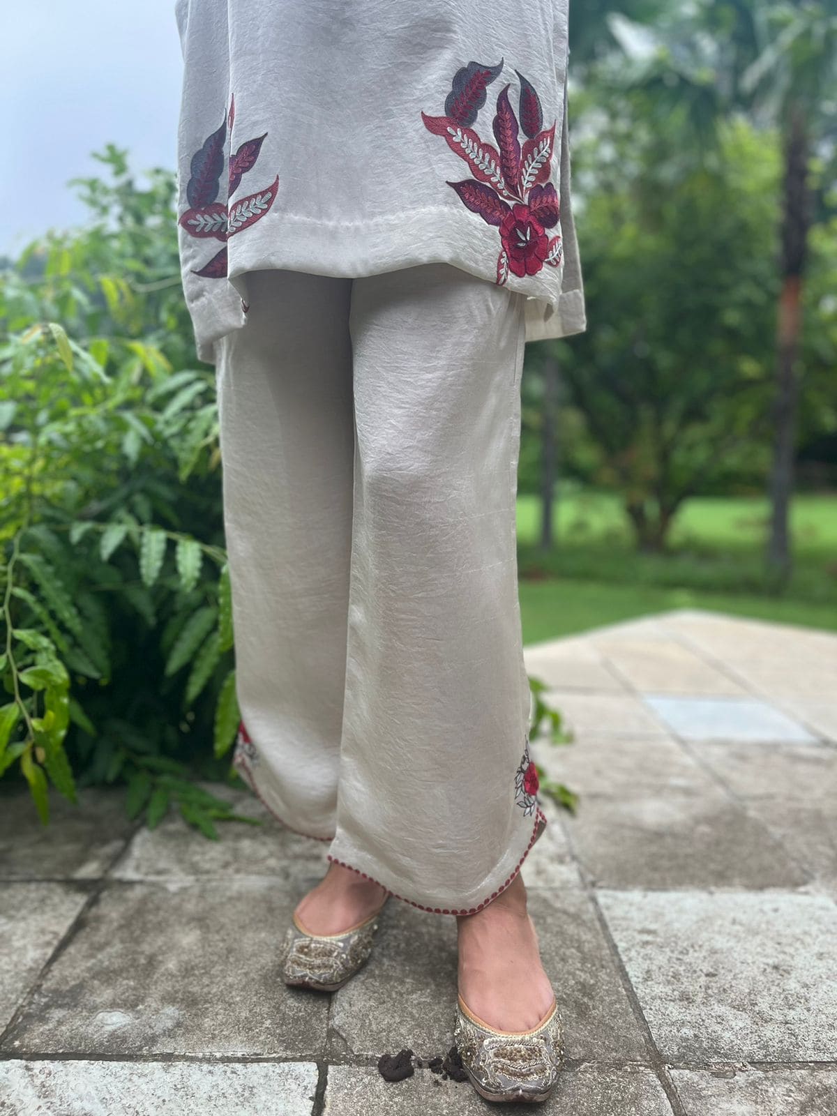 Grey Floral Embroidery Kurta with Pants