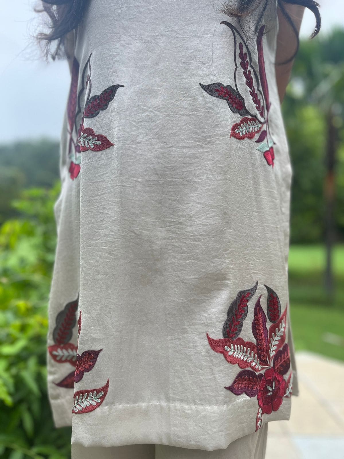 Grey Floral Embroidery Kurta with Pants