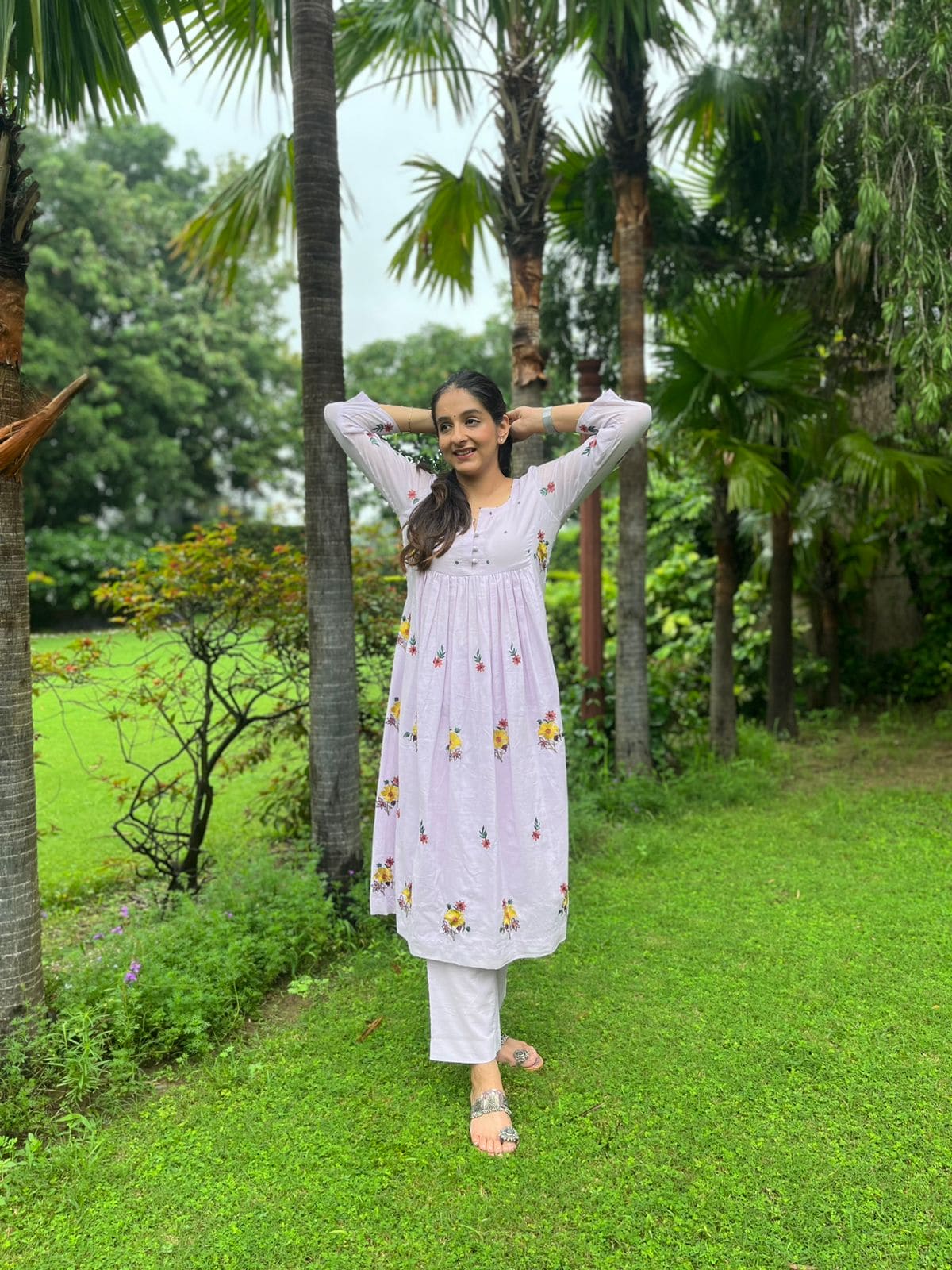 Lilac Butti Kurta with Pants