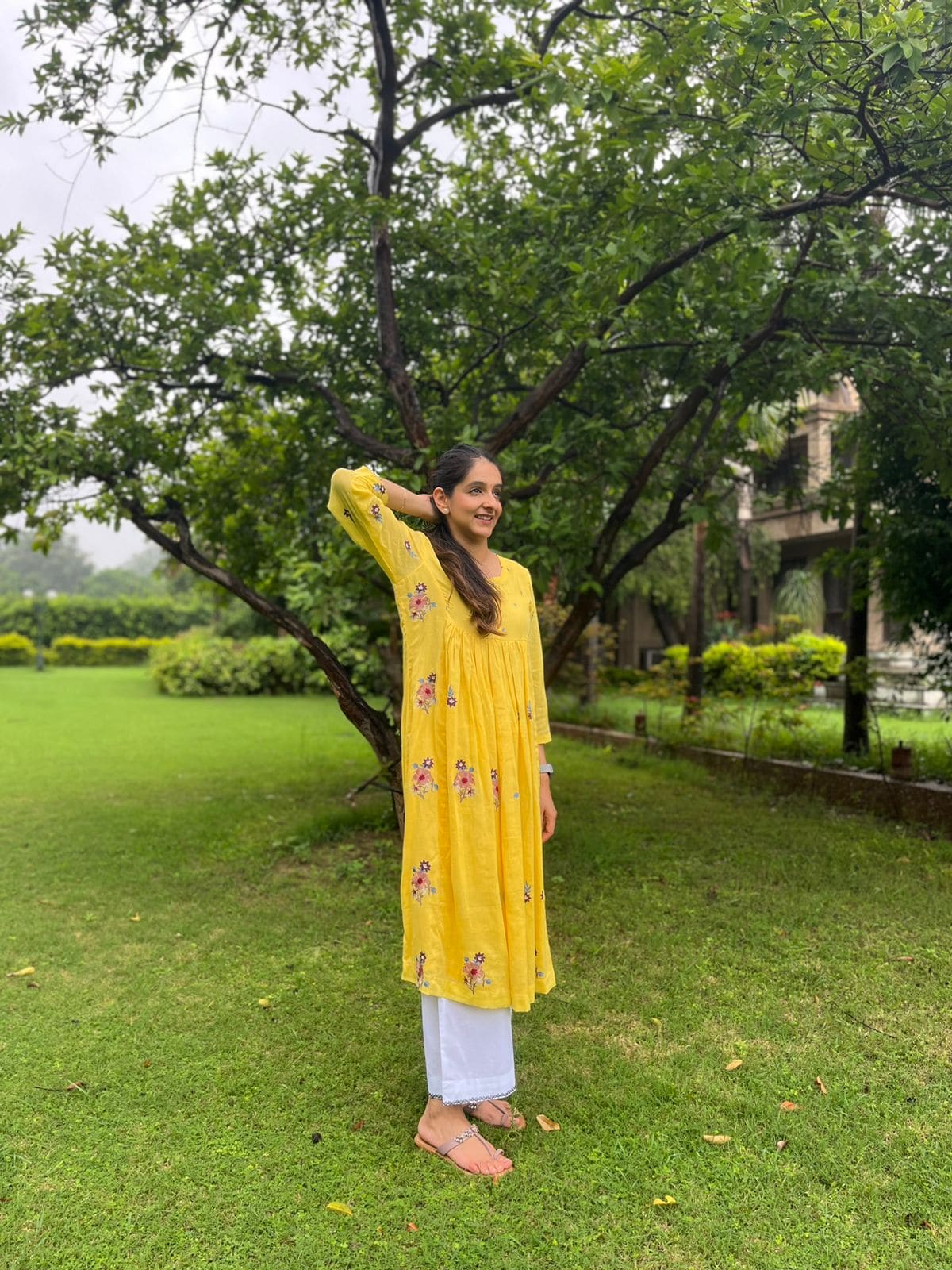 Yellow Butti Kurta with Pants