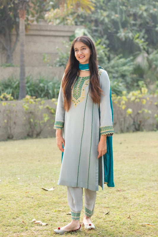 Grey Turquoise outfit