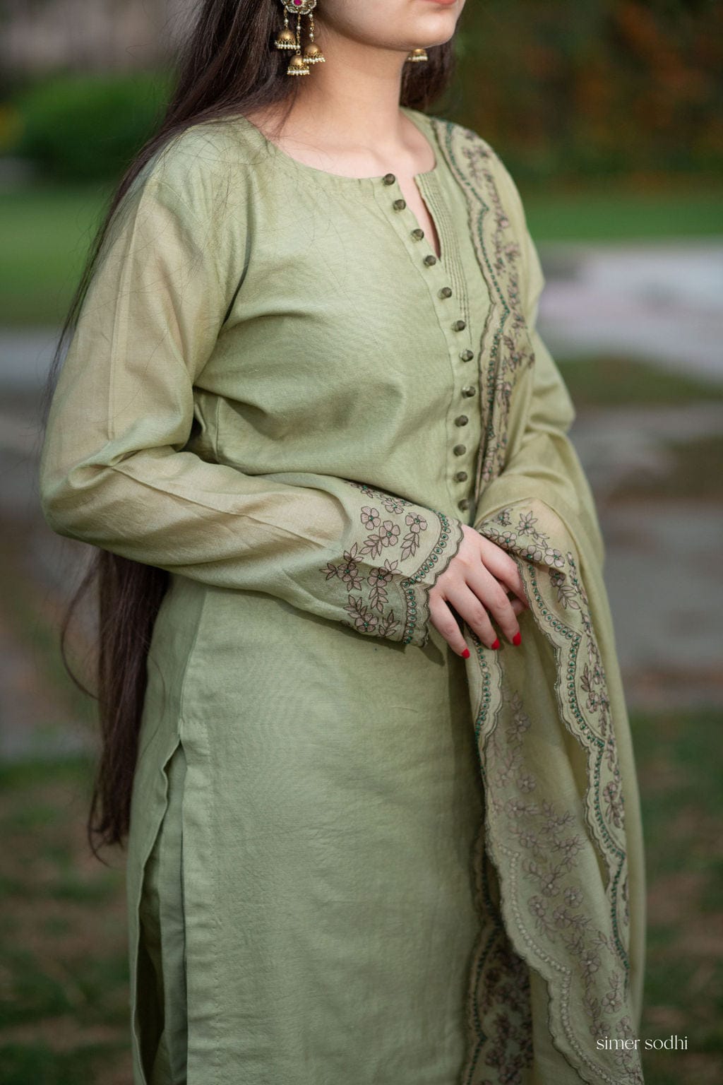 Green Scalloped Embroidery Outfit